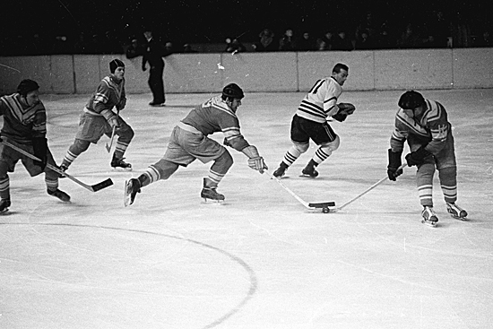 5 февраля 1956 года завершились VII зимние Олимпийские игры