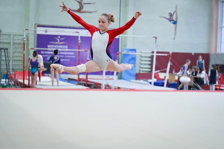 В Красноярске завершились соревнования по спортивной гимнастике памяти динамовки Елены Наймушиной