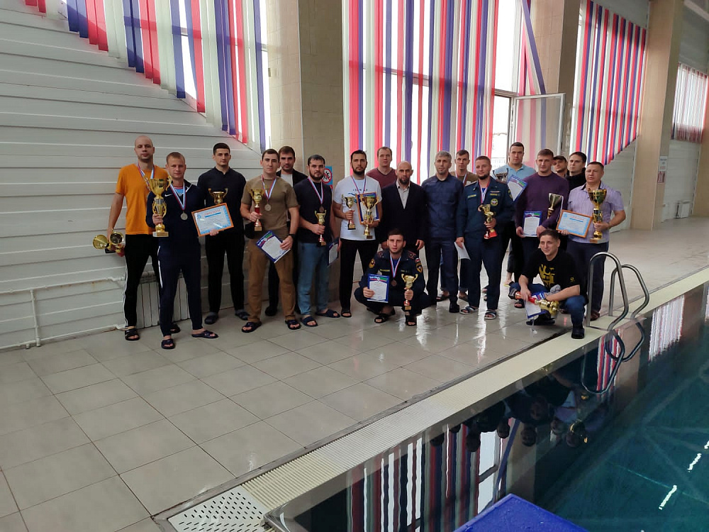 В Грозном завершились динамовские соревнования по плаванию