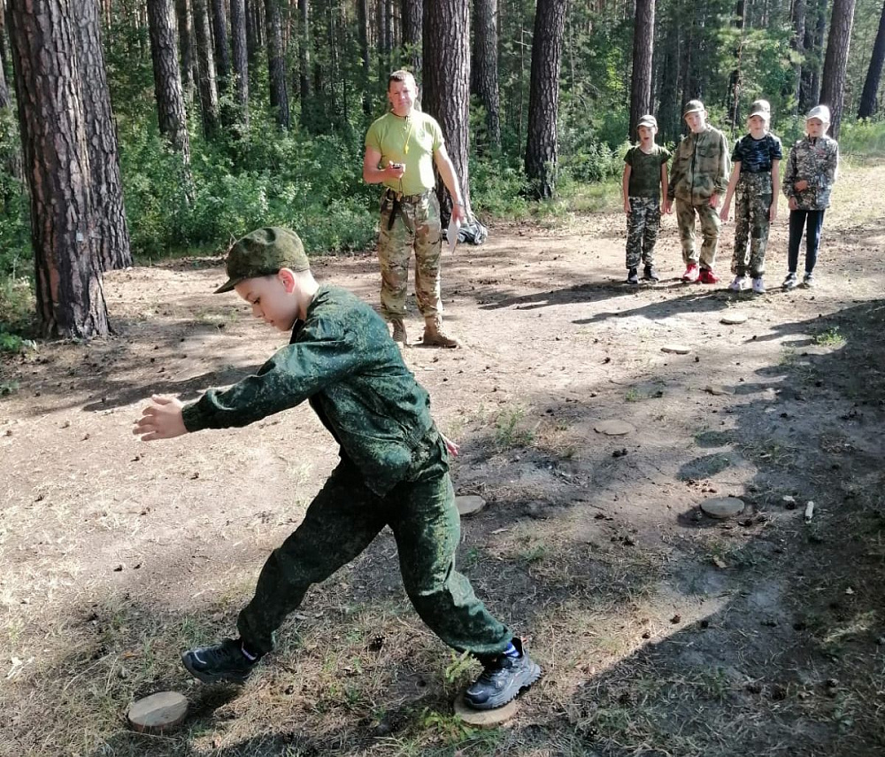 Новосибирское «Динамо» провело военно-спортивную игру «Зарница»