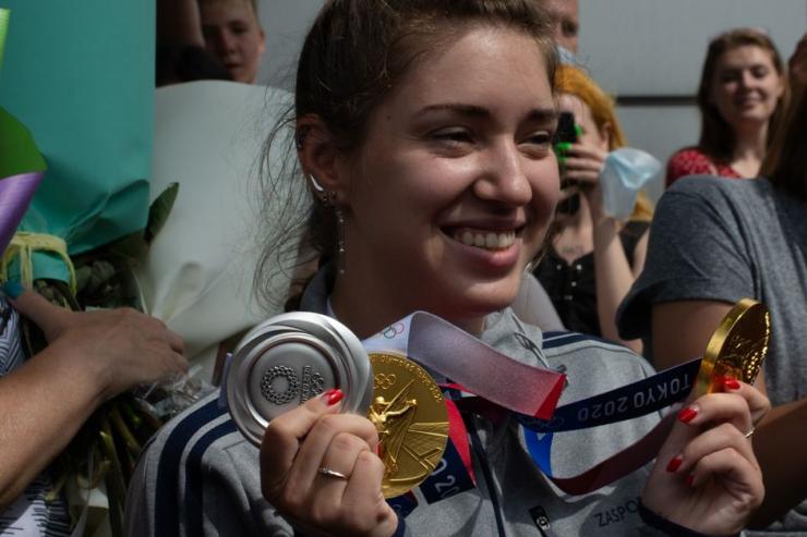 Двукратная олимпийская чемпионка Виталина Бацарашкина вернулась в Омск