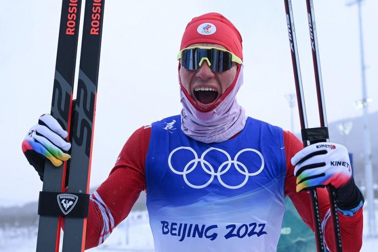 Динамовец Александр Большунов выиграл 30-километровый масс-старт на Олимпийских играх-2022